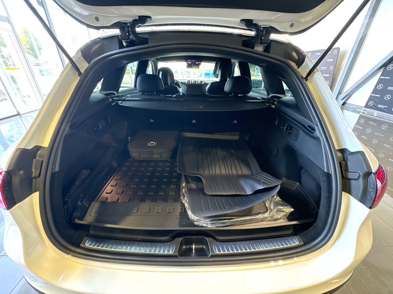 2026 Mercedes-Benz GLC Plug-in Hybrid in Vancouver, British Columbia