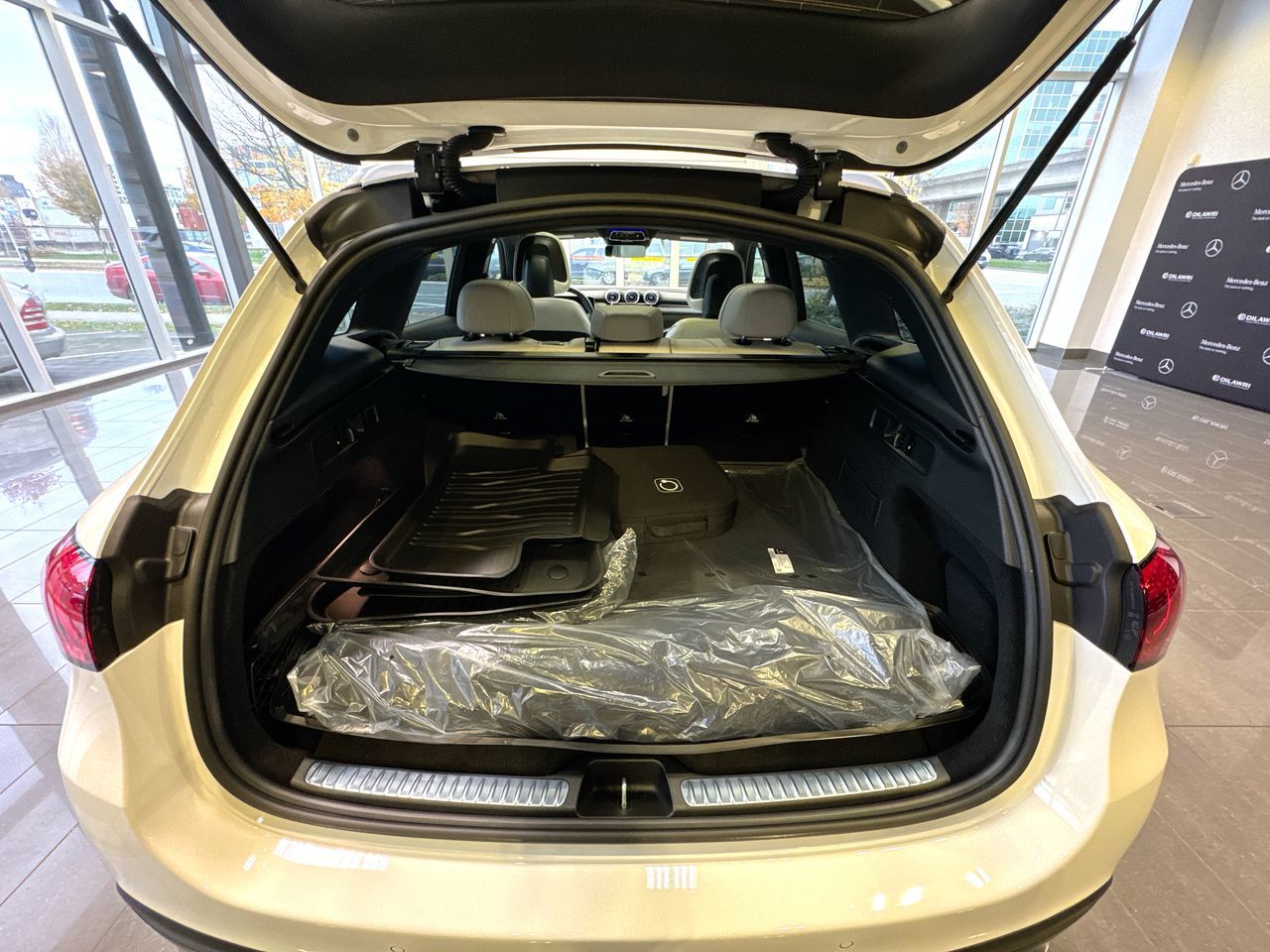 2026 Mercedes-Benz GLC Plug-in Hybrid in Vancouver, British Columbia