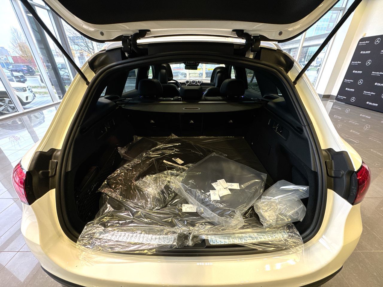 2026 Mercedes-Benz GLC Plug-in Hybrid in Vancouver, British Columbia