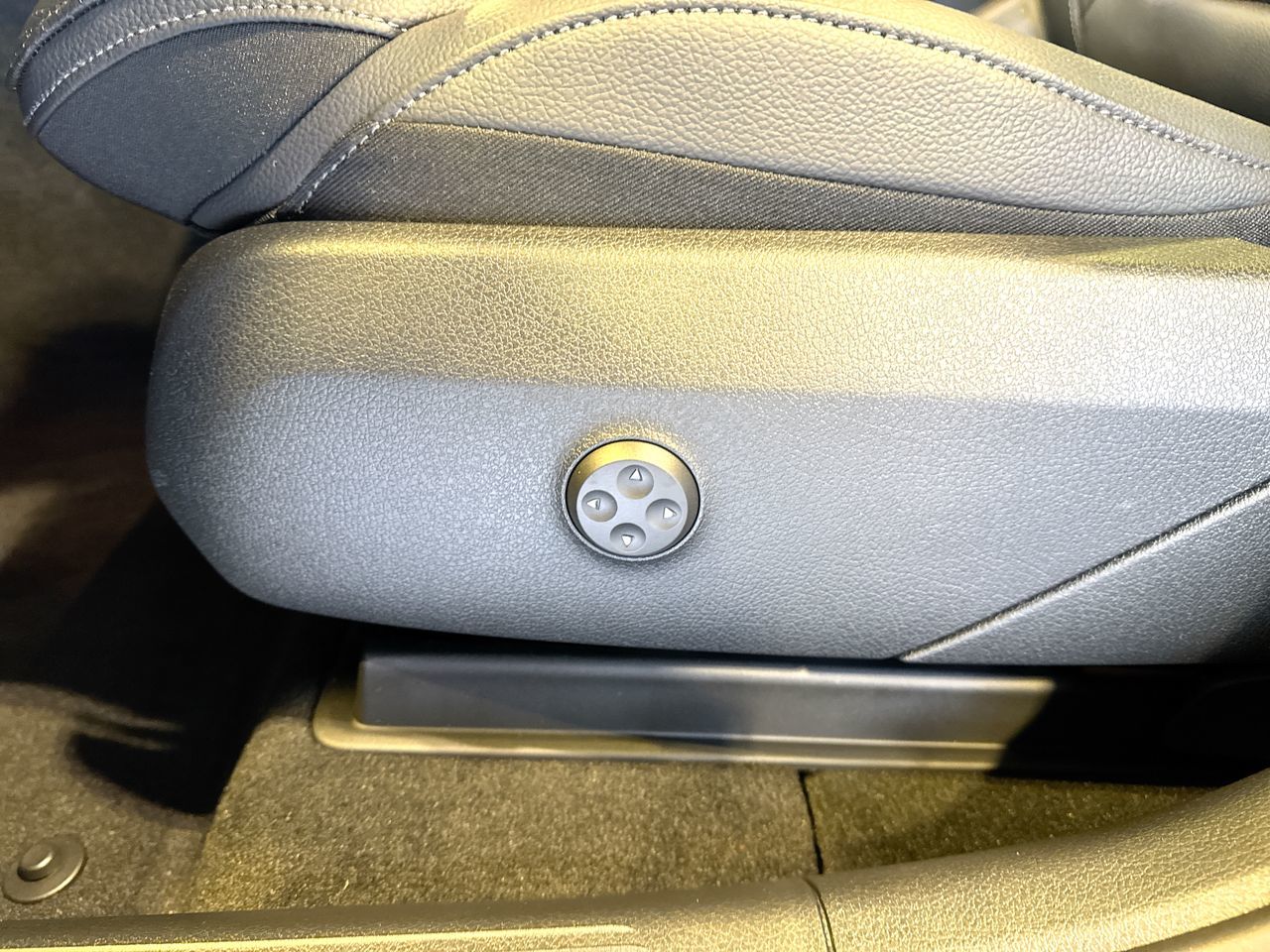 2026 Mercedes-Benz GLC Plug-in Hybrid in Vancouver, British Columbia