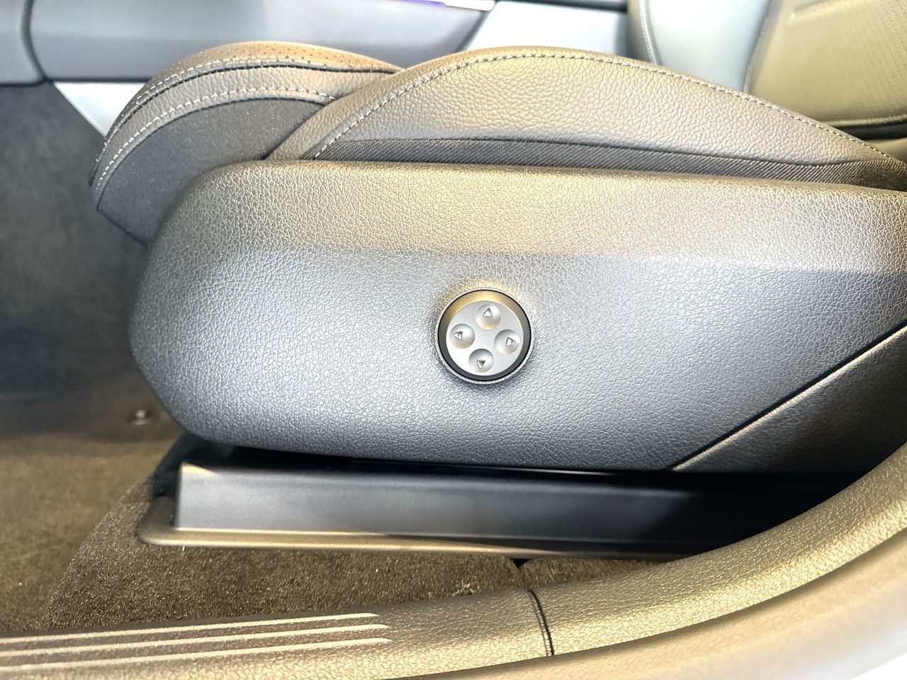 2026 Mercedes-Benz GLC in Vancouver, British Columbia