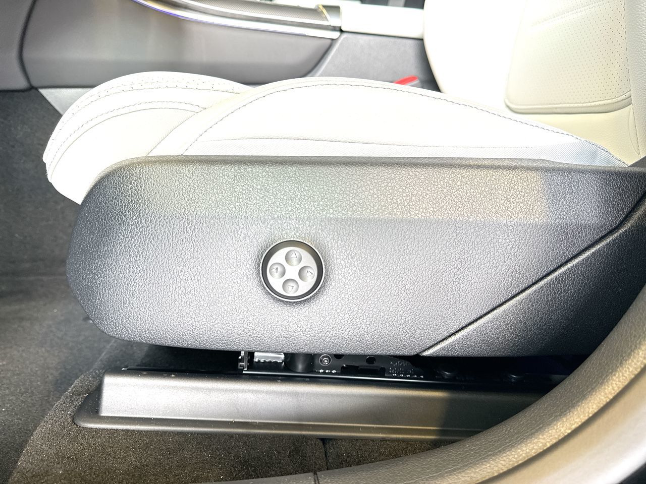 2026 Mercedes-Benz GLC in Vancouver, British Columbia