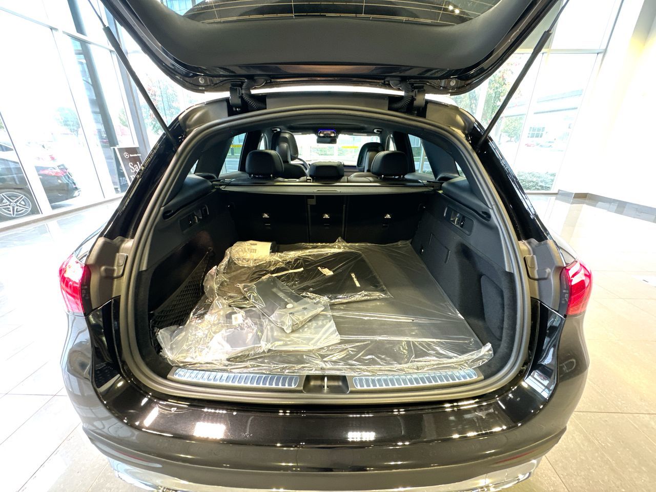 2025 Mercedes-Benz GLC in Vancouver, British Columbia