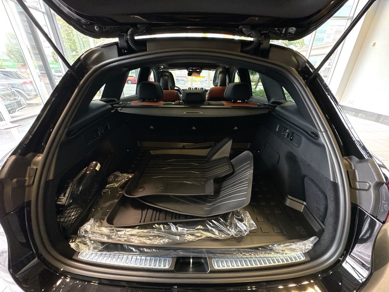 2025 Mercedes-Benz GLC in Vancouver, British Columbia