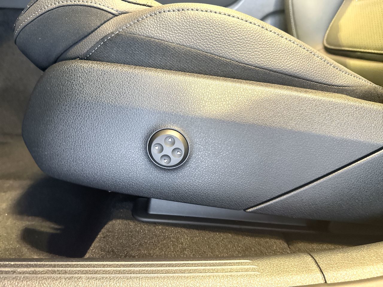 2026 Mercedes-Benz GLC in Vancouver, British Columbia