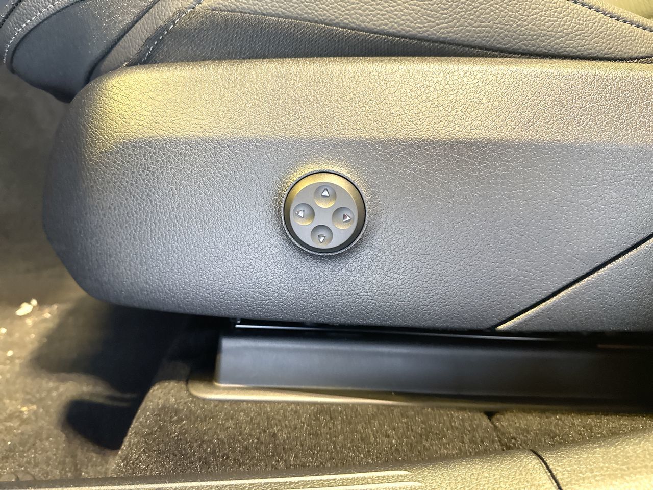 2026 Mercedes-Benz GLC in Vancouver, British Columbia