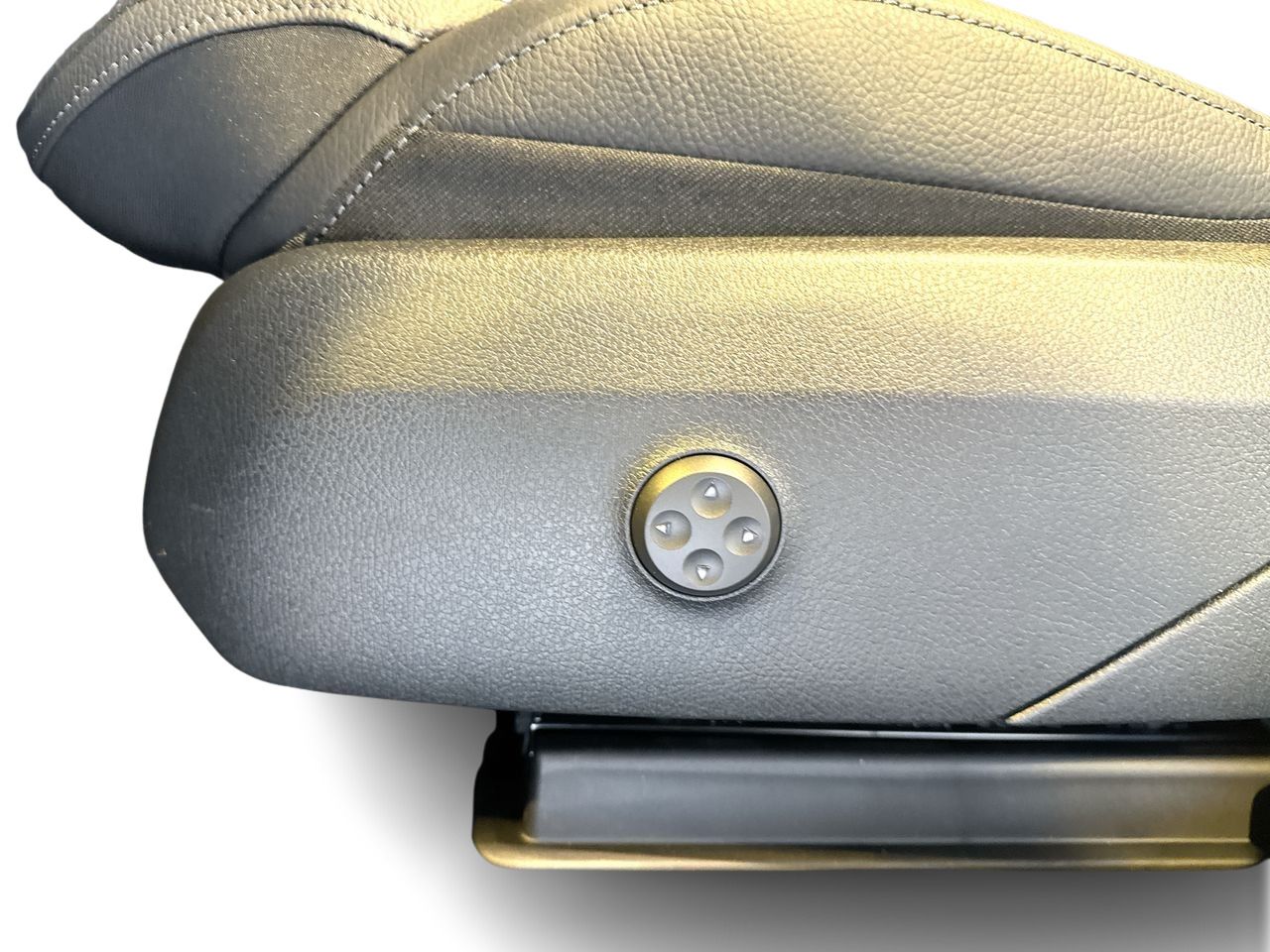 2026 Mercedes-Benz GLC in Vancouver, British Columbia