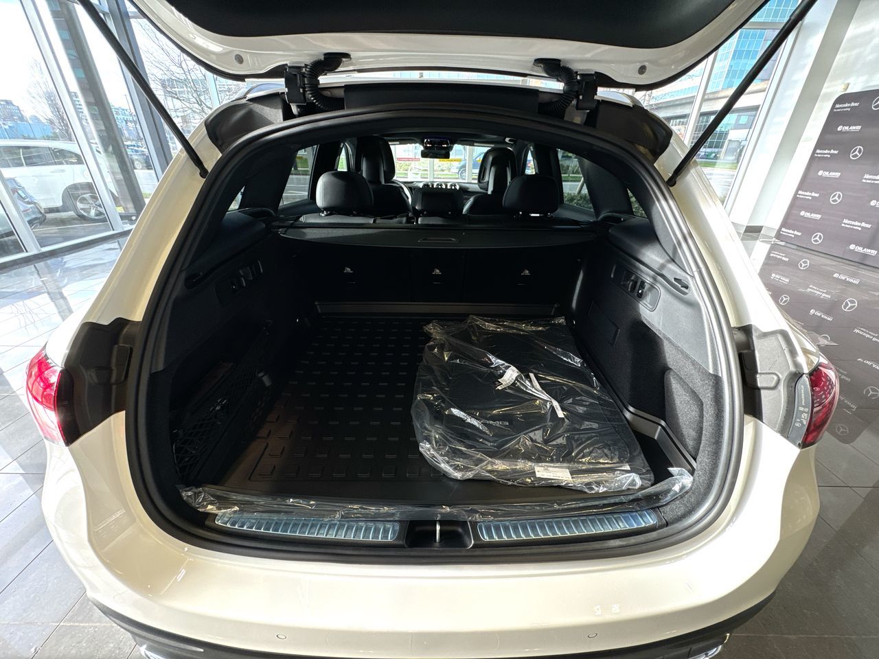 Mercedes-Benz GLC  2026 à Vancouver, Colombie-Britannique