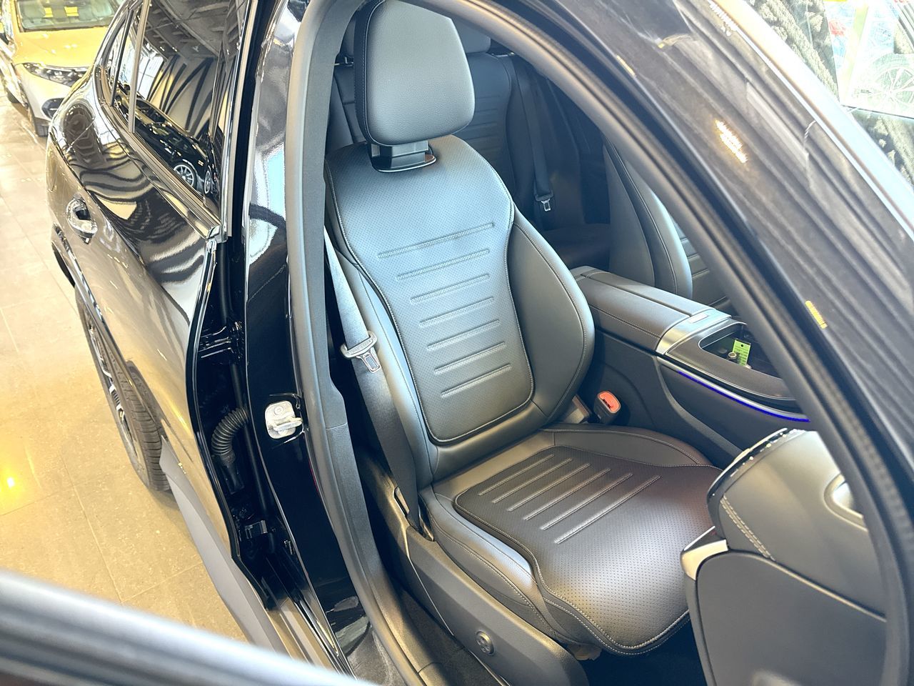 2026 Mercedes-Benz GLC