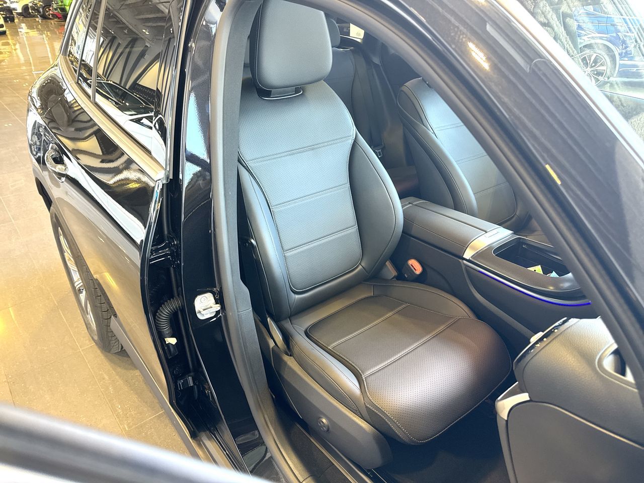 2026 Mercedes-Benz GLC
