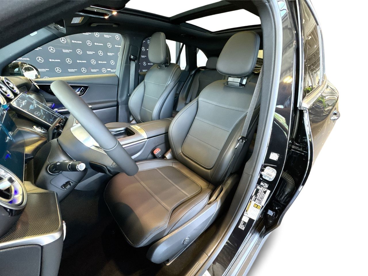 2026 Mercedes-Benz GLC