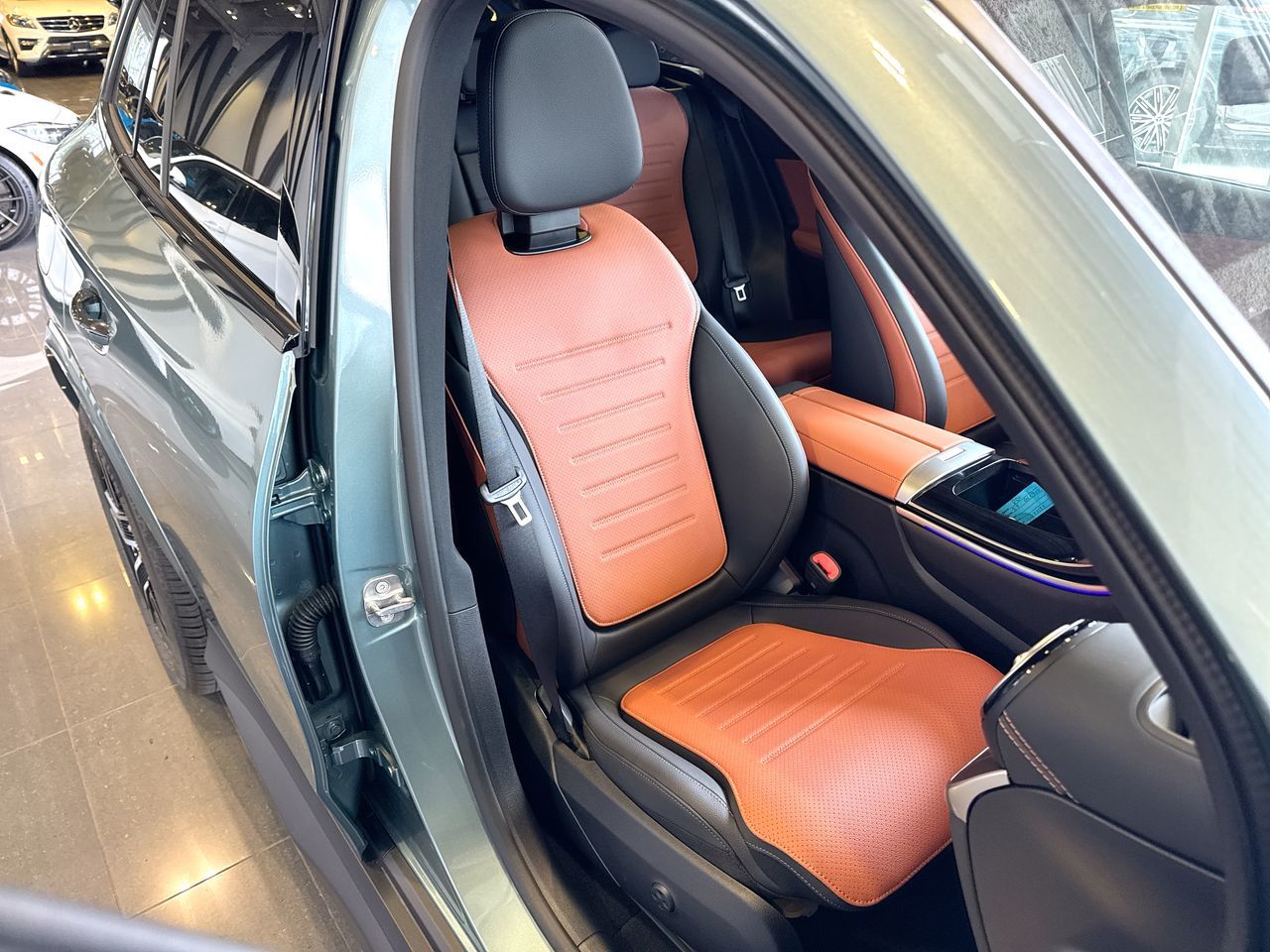 2027 Mercedes-Benz GLC