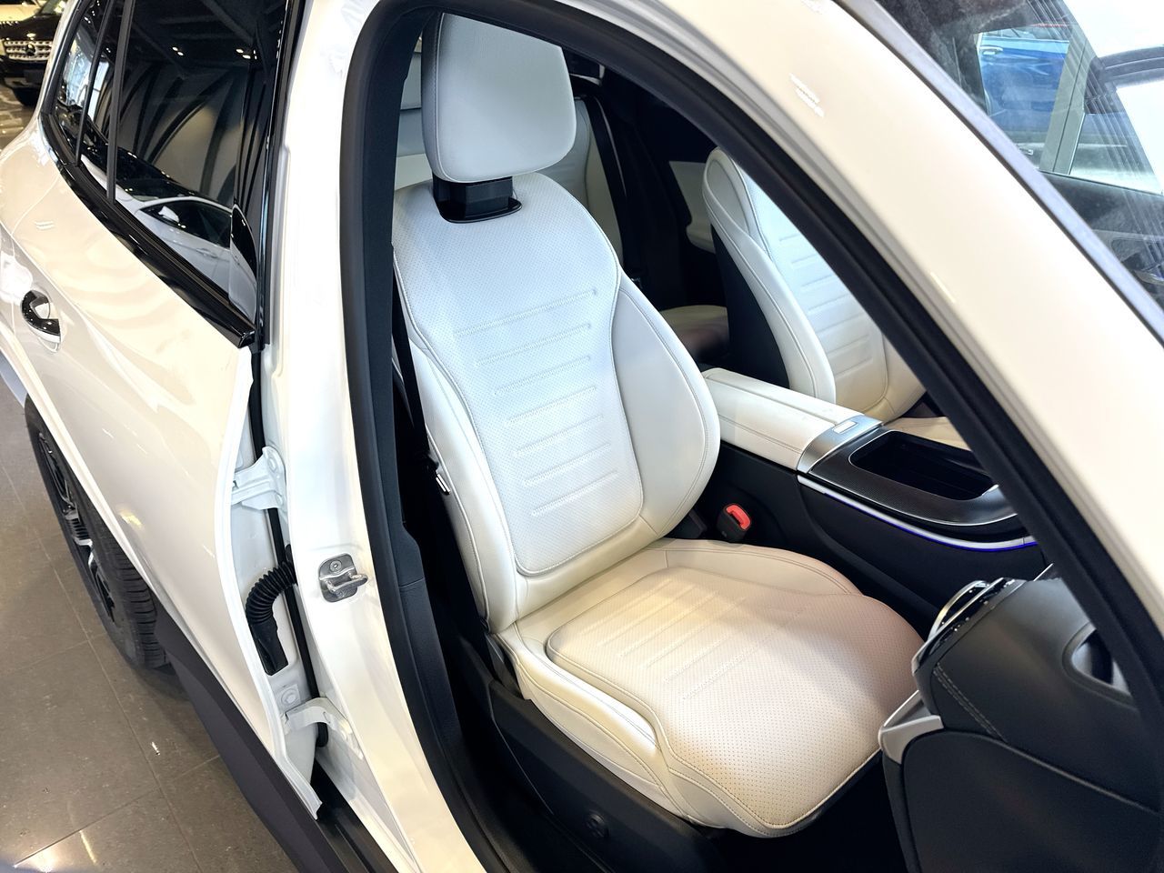 2027 Mercedes-Benz GLC in Vancouver, British Columbia