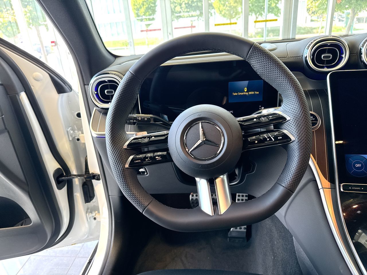 2027 Mercedes-Benz GLC