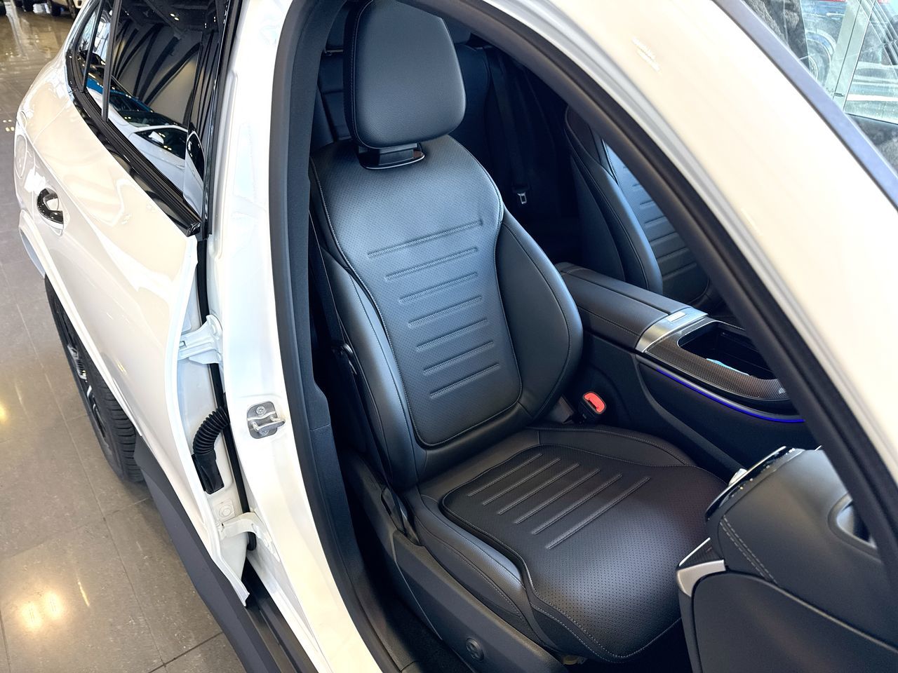 2027 Mercedes-Benz GLC