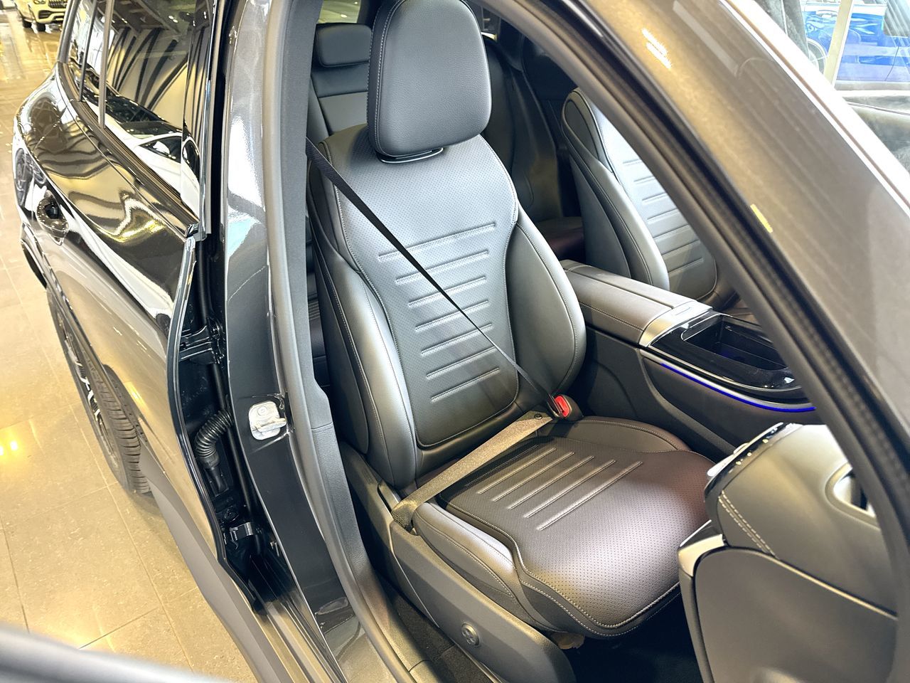 2027 Mercedes-Benz GLC