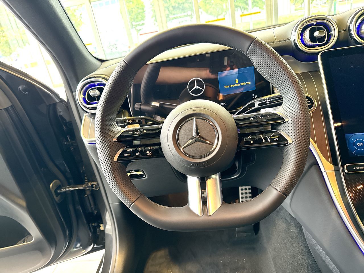 2027 Mercedes-Benz GLC
