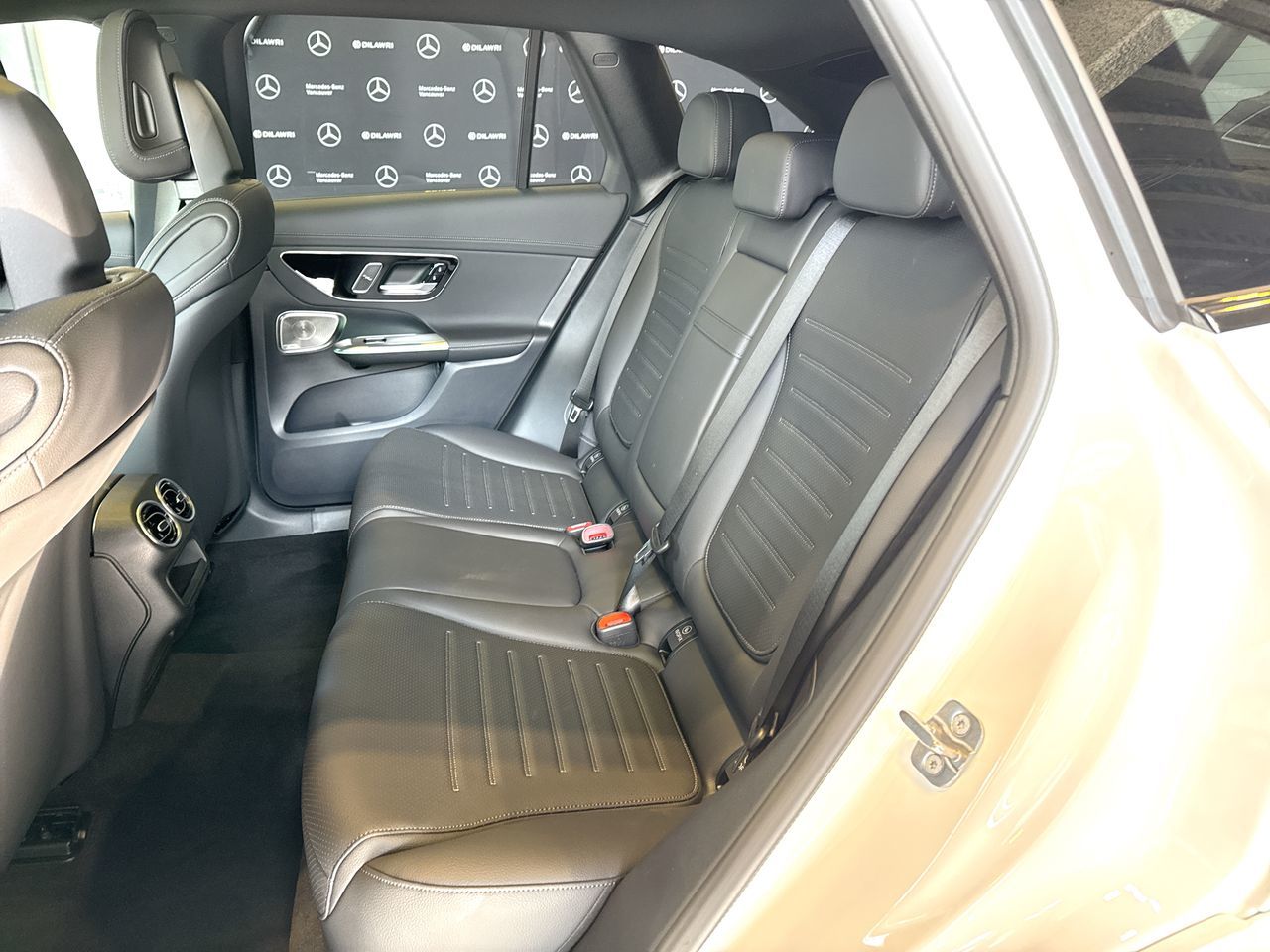 2027 Mercedes-Benz GLC