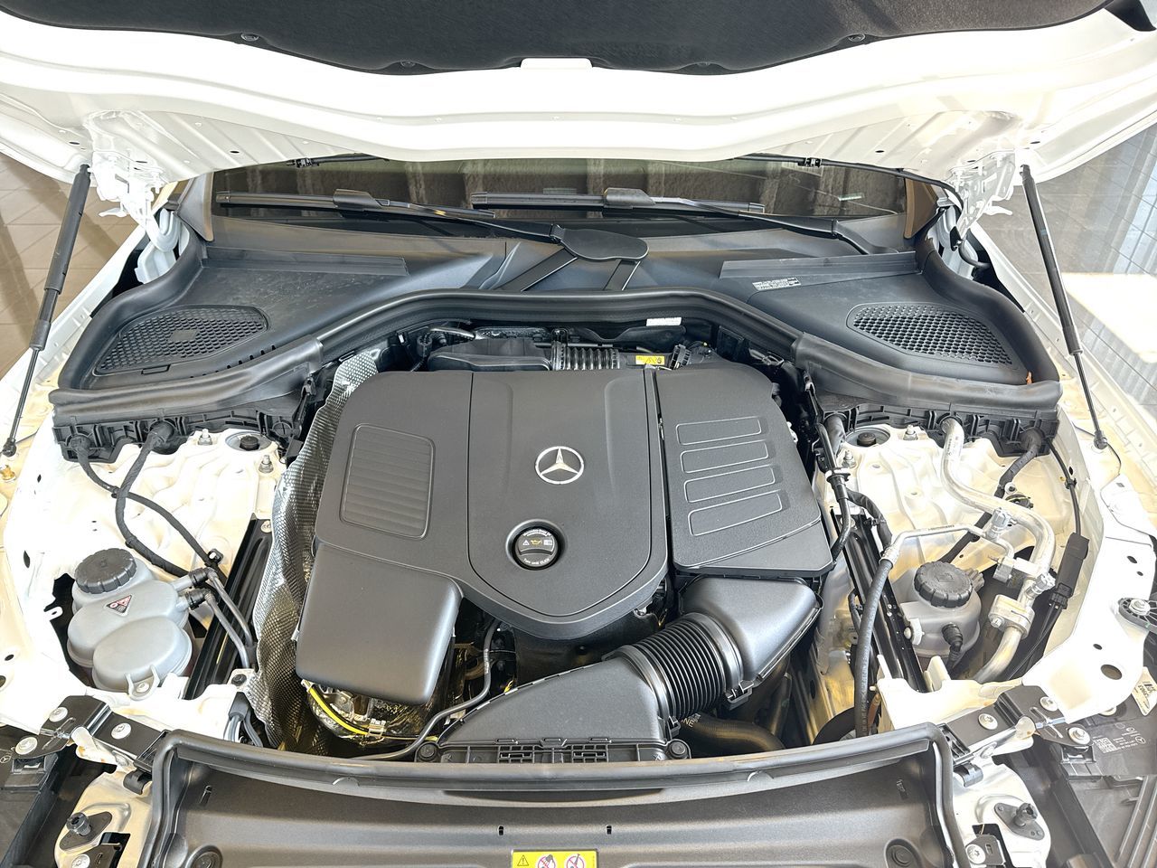 2027 Mercedes-Benz GLC