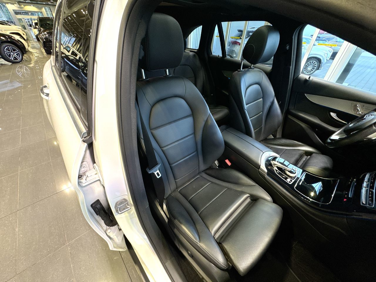 2017 Mercedes-Benz GLC300