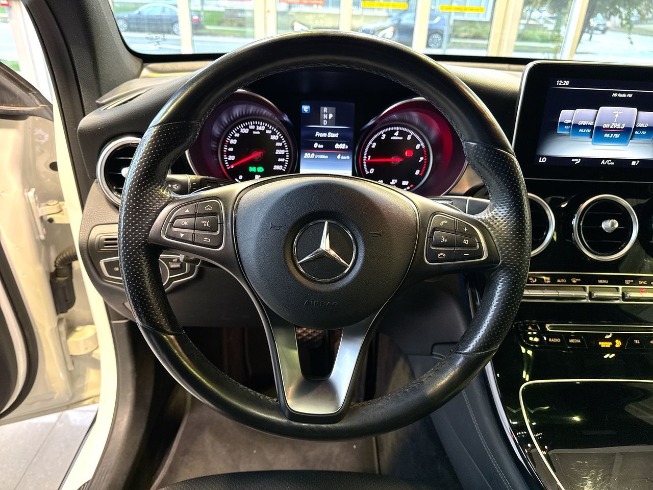 Mercedes-Benz GLC300  2017 à Vancouver, Colombie-Britannique