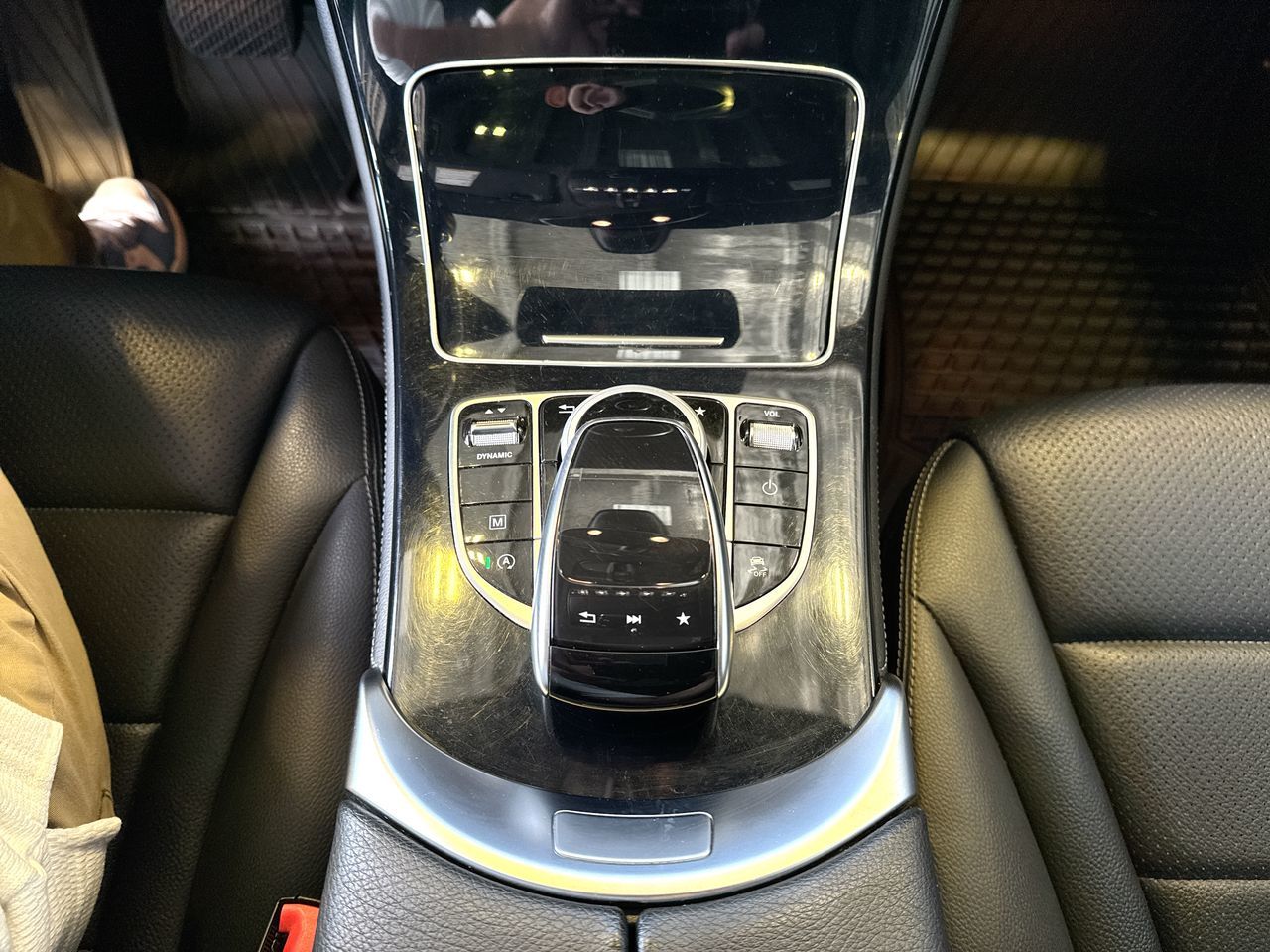 2019 Mercedes-Benz GLC300 in Vancouver, British Columbia