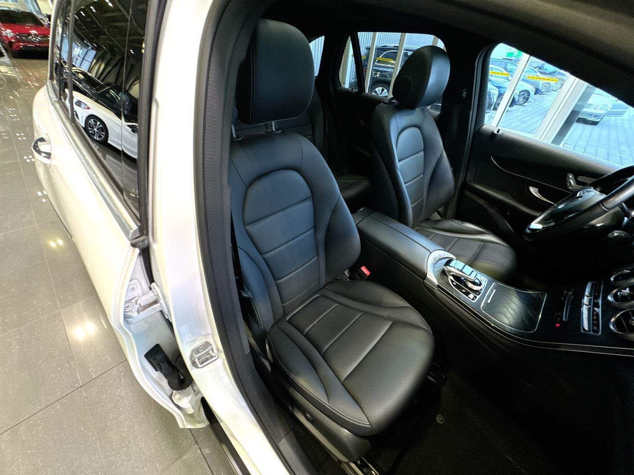 2019 Mercedes-Benz GLC300 in Vancouver, British Columbia