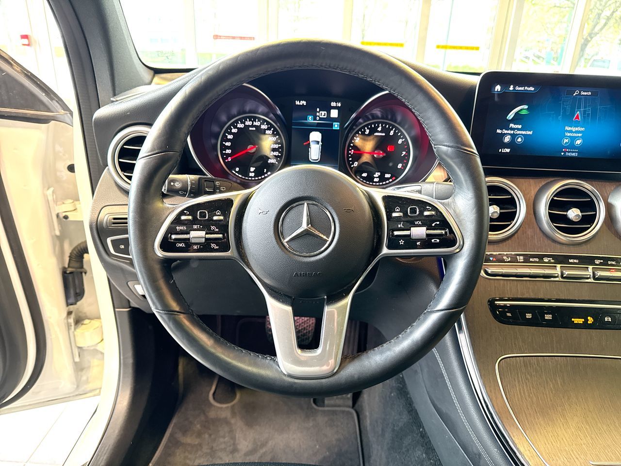 2020 Mercedes-Benz GLC300