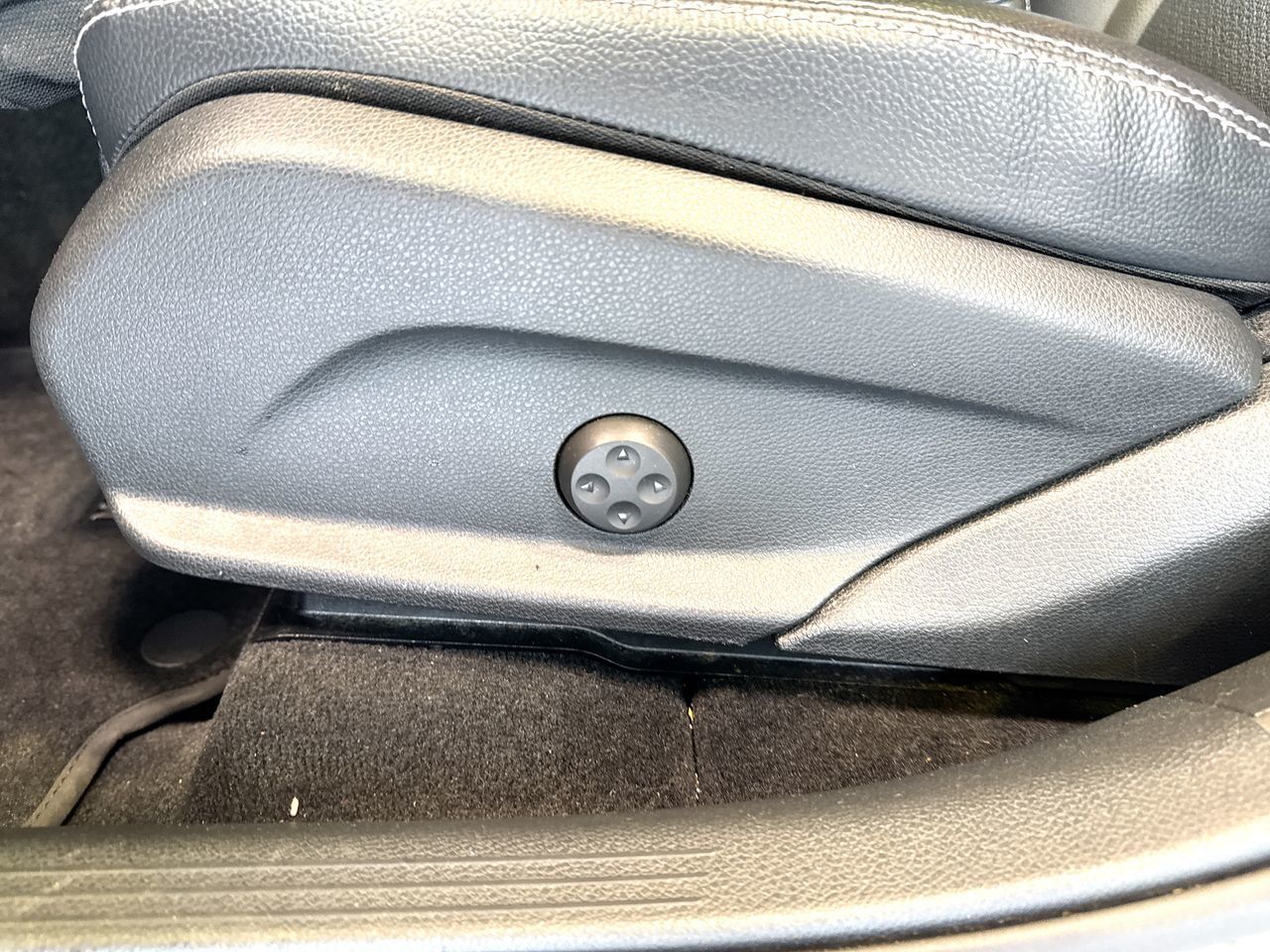 2020 Mercedes-Benz GLC300