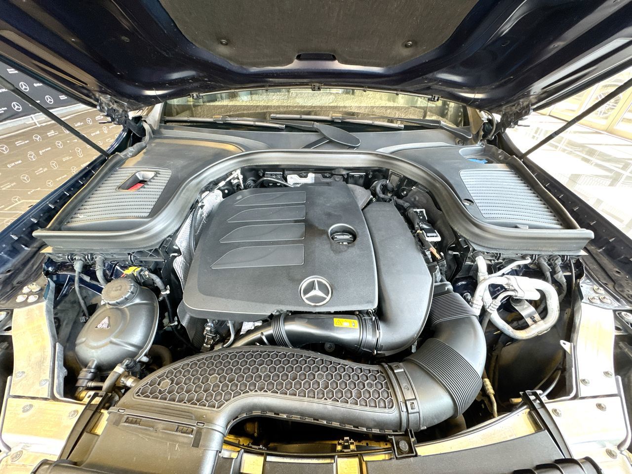 2021 Mercedes-Benz GLC300 in Vancouver, British Columbia
