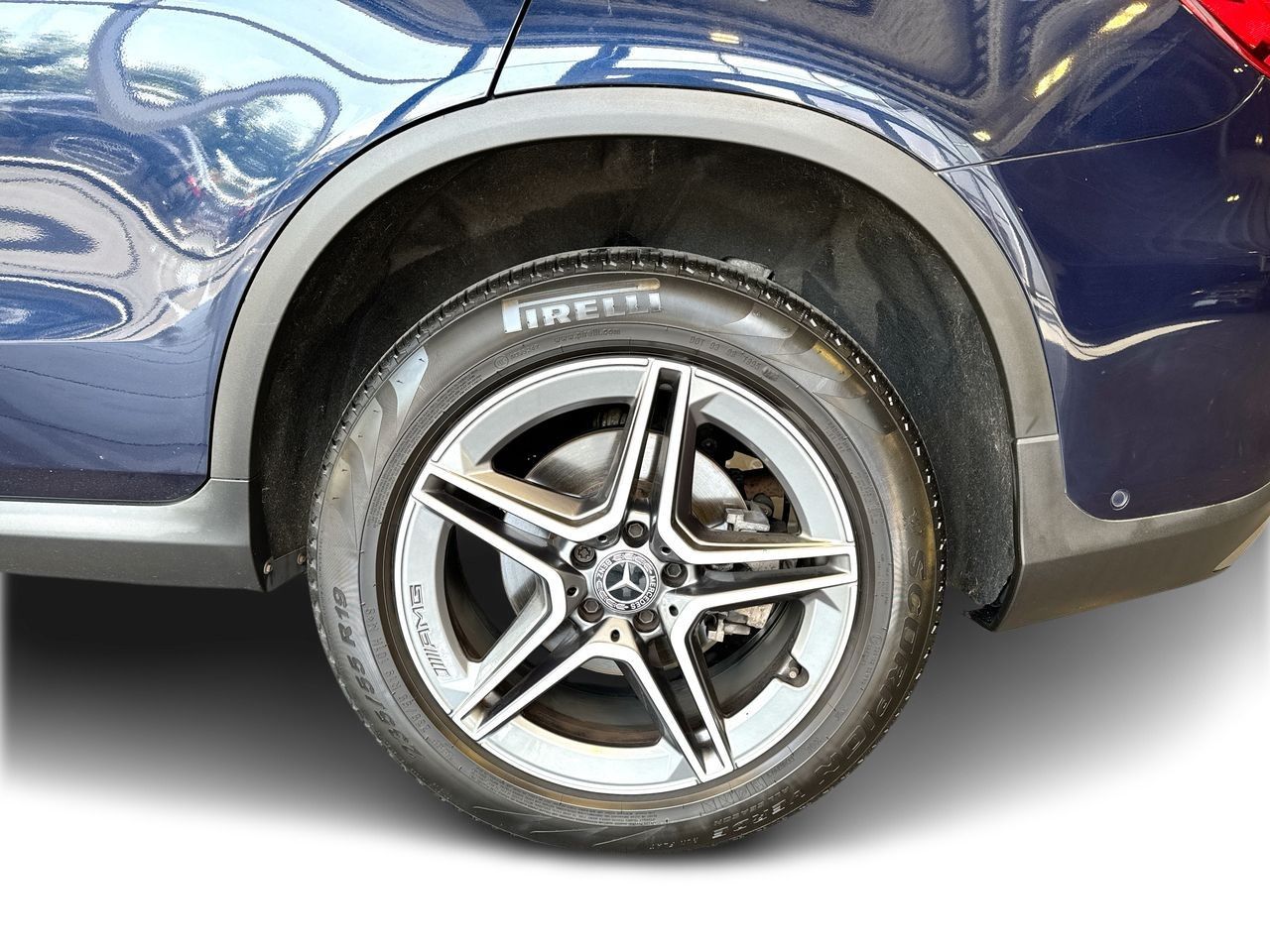 2021 Mercedes-Benz GLC300 in Vancouver, British Columbia