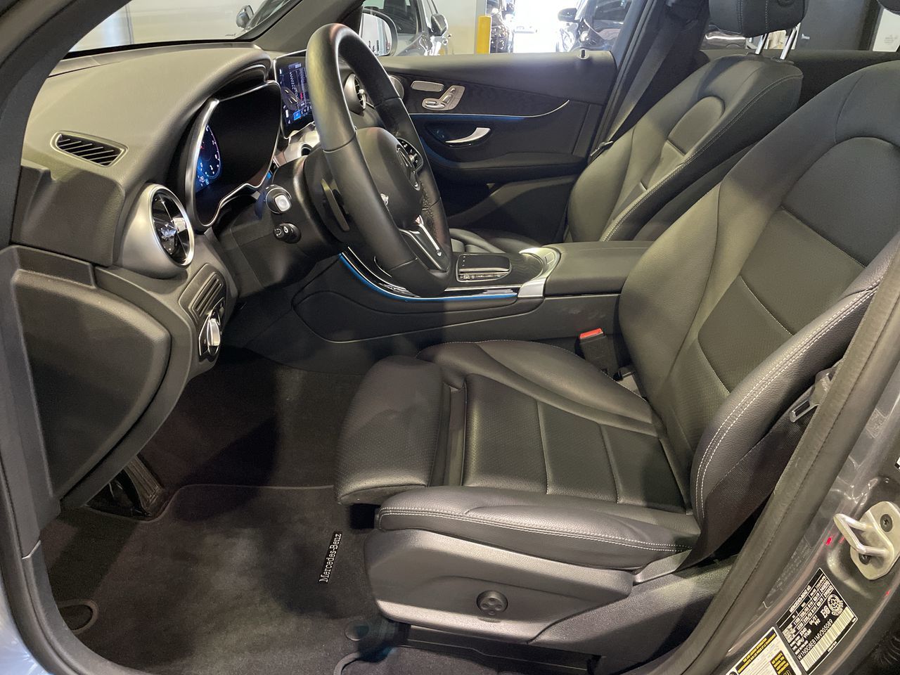 2021 Mercedes-Benz GLC300