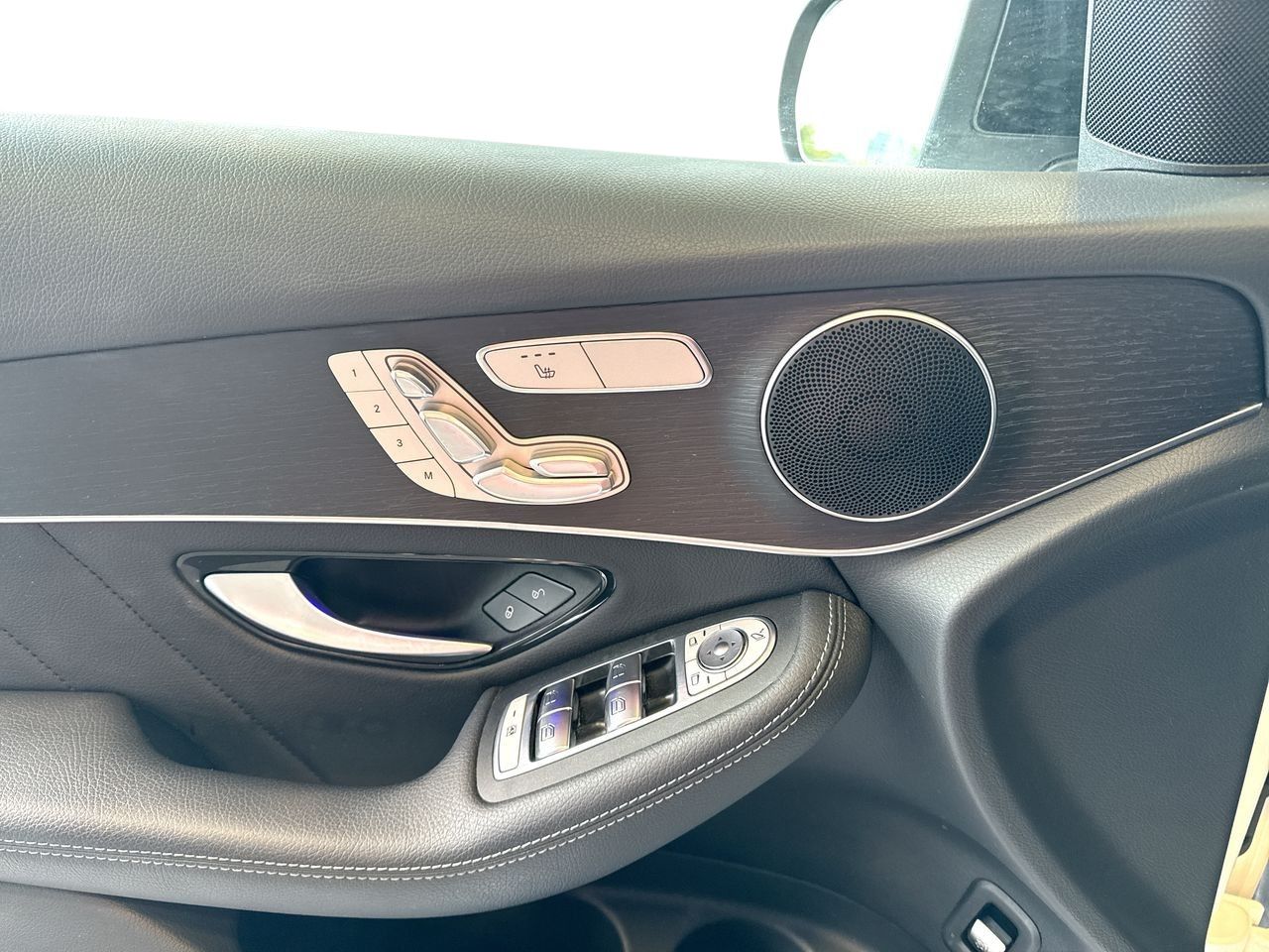 2022 Mercedes-Benz GLC300 in Vancouver, British Columbia