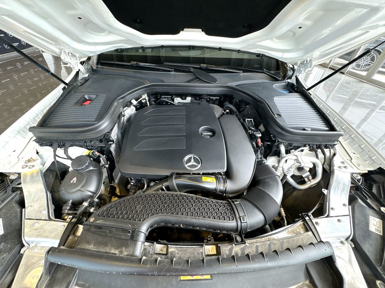 2022 Mercedes-Benz GLC300 in Vancouver, British Columbia