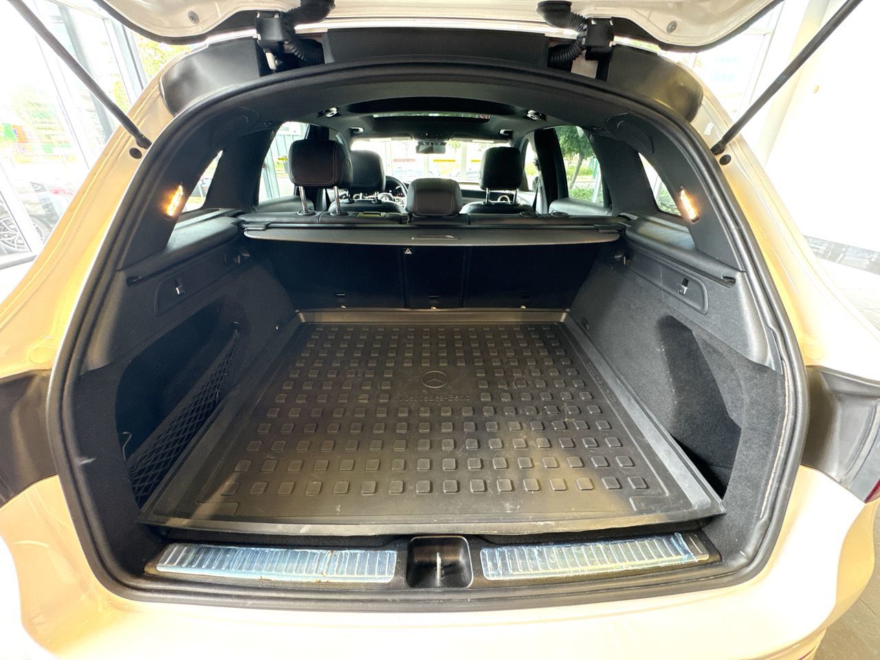2022 Mercedes-Benz GLC300 in Vancouver, British Columbia