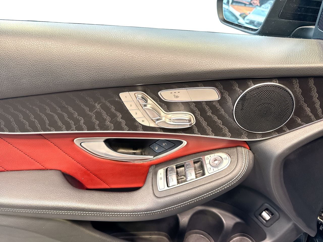 2022 Mercedes-Benz GLC300