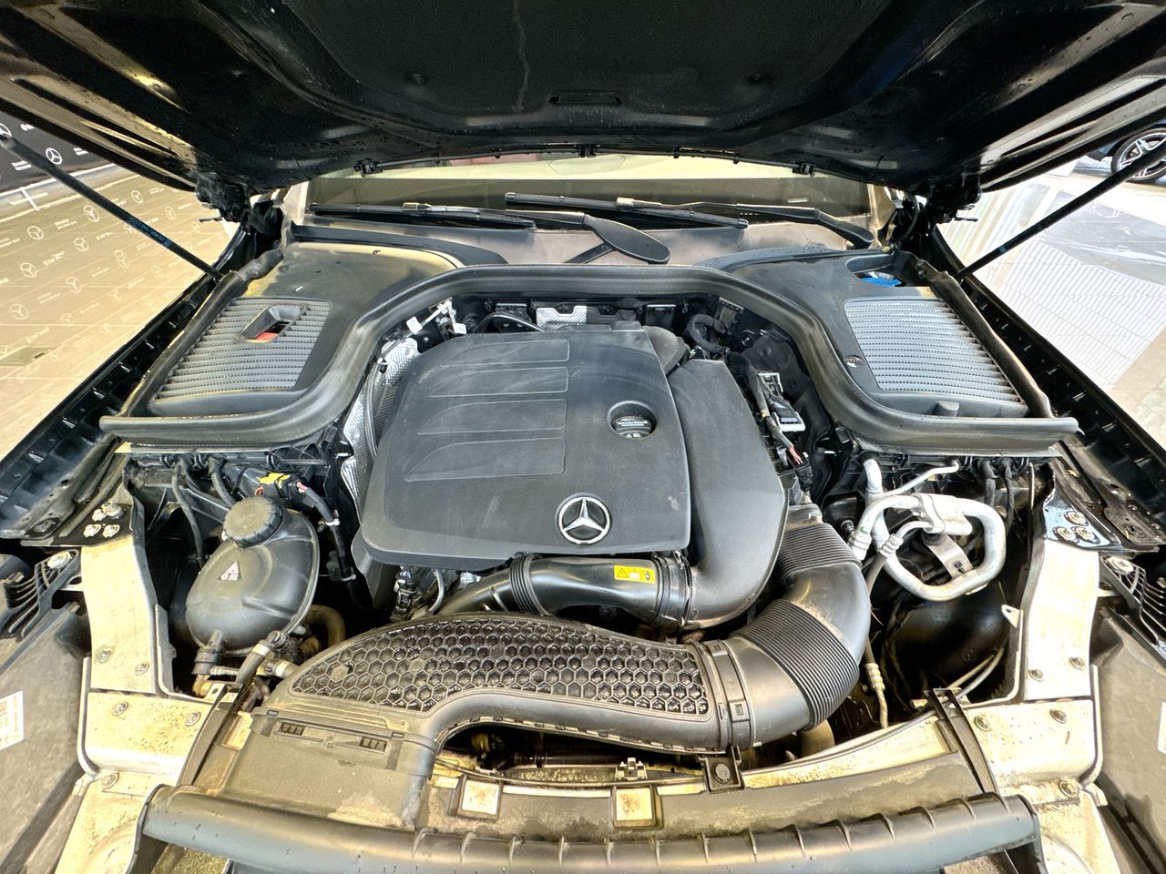 2022 Mercedes-Benz GLC300