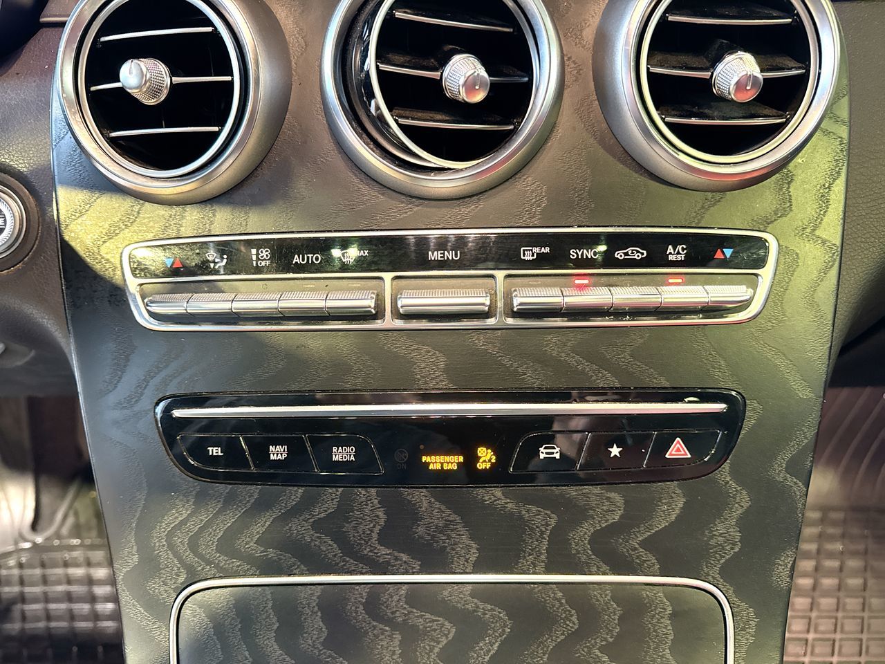 2022 Mercedes-Benz GLC300