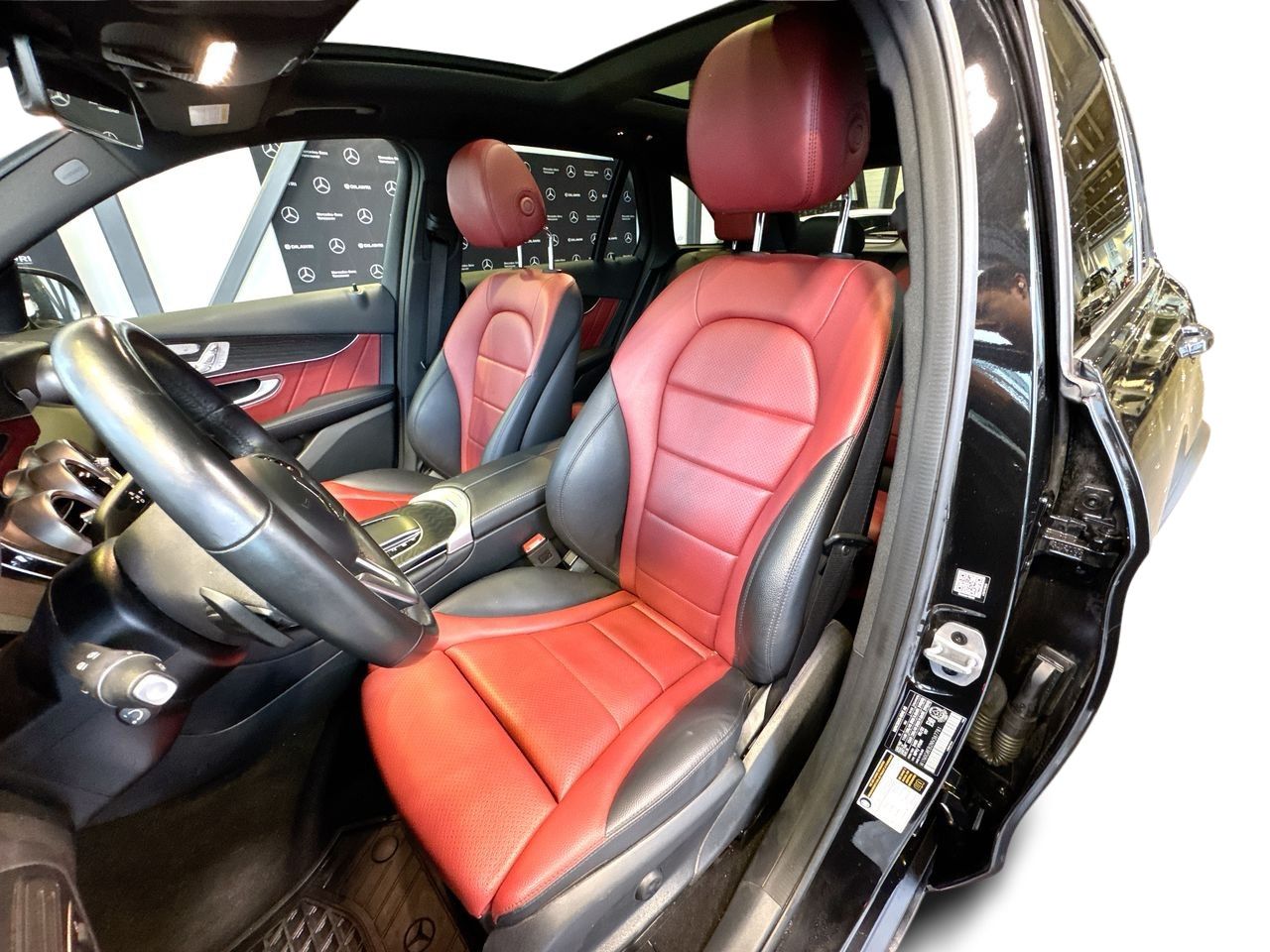 2022 Mercedes-Benz GLC300