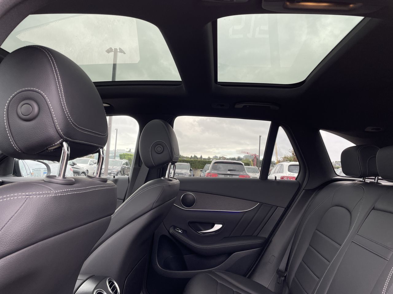 2022 Mercedes-Benz GLC300