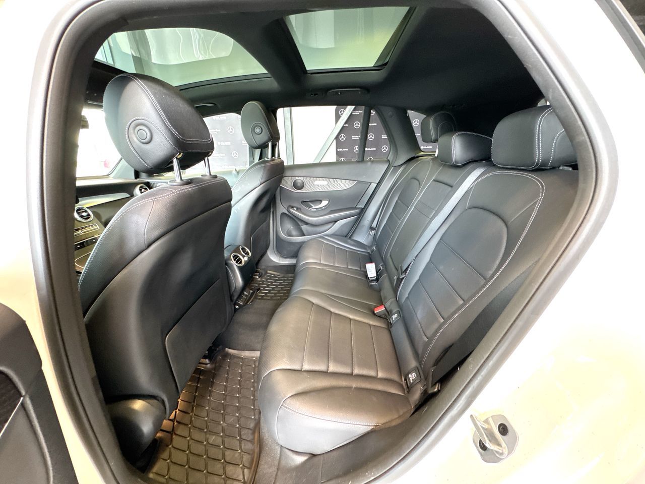 2022 Mercedes-Benz GLC300 in Vancouver, British Columbia