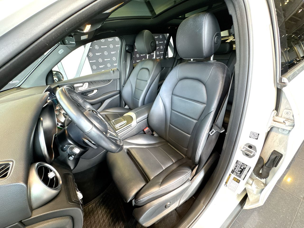 2022 Mercedes-Benz GLC300 in Vancouver, British Columbia