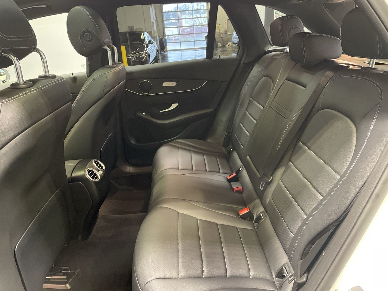 2022 Mercedes-Benz GLC300