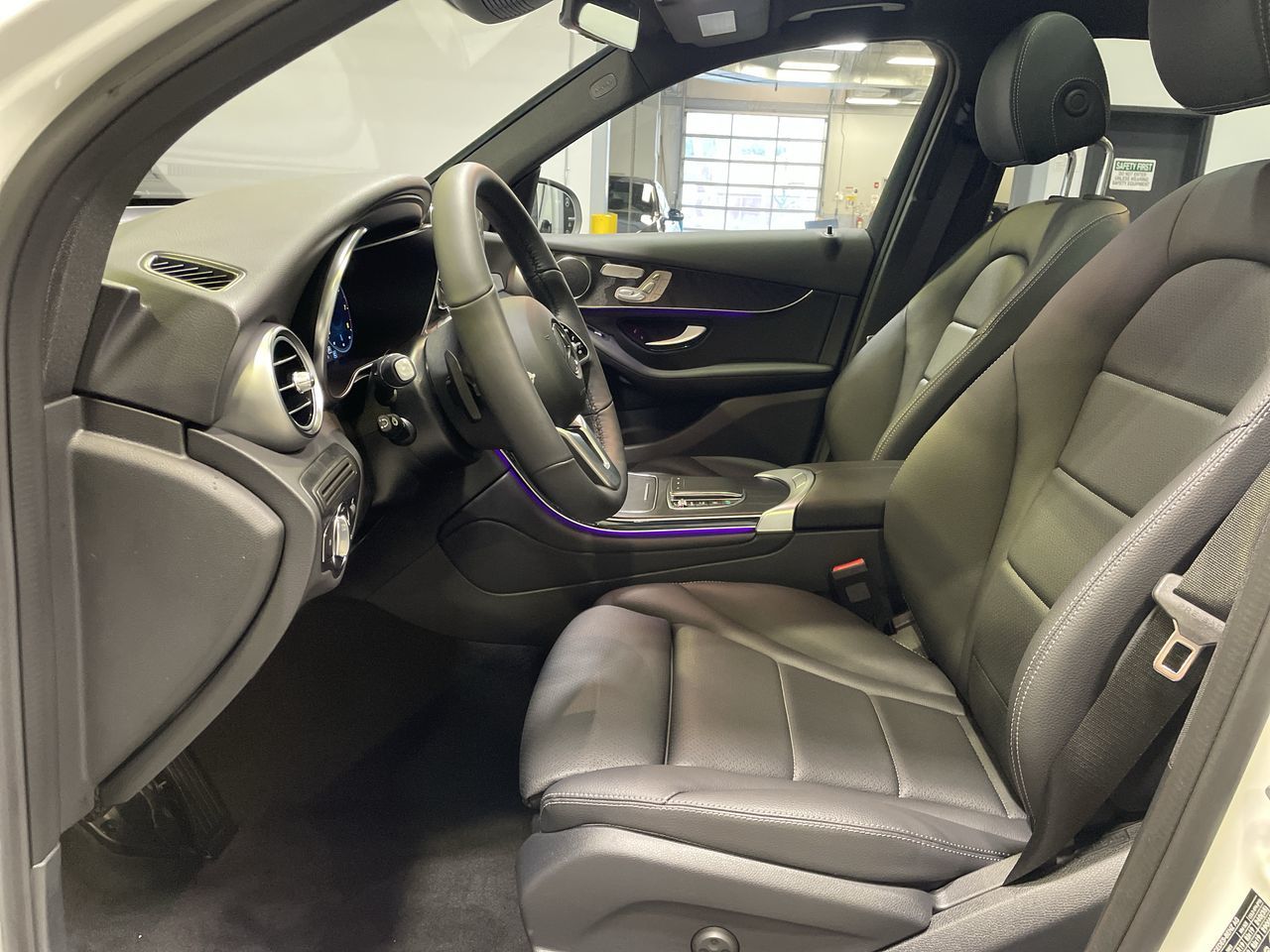 2022 Mercedes-Benz GLC300