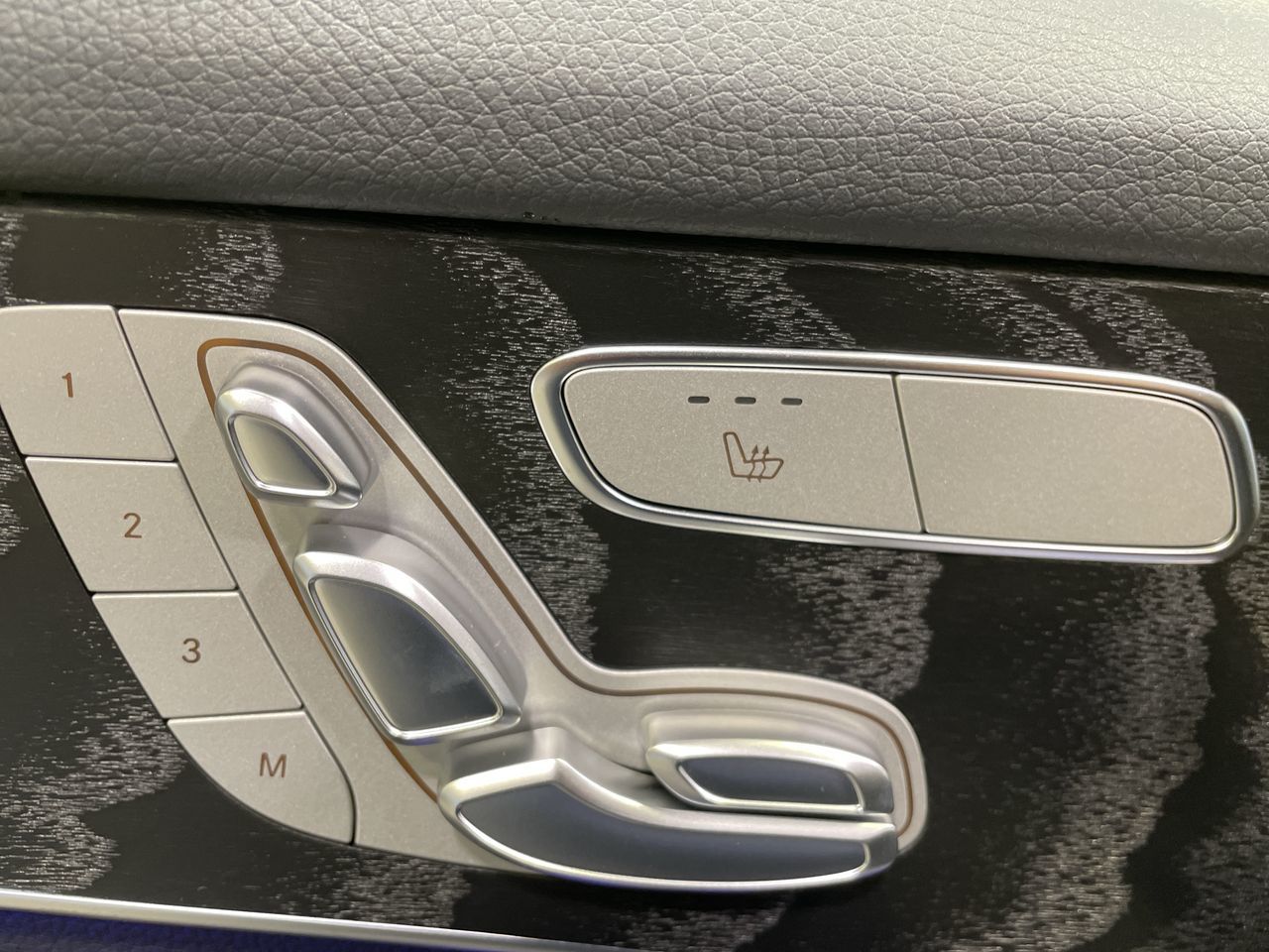 2022 Mercedes-Benz GLC300