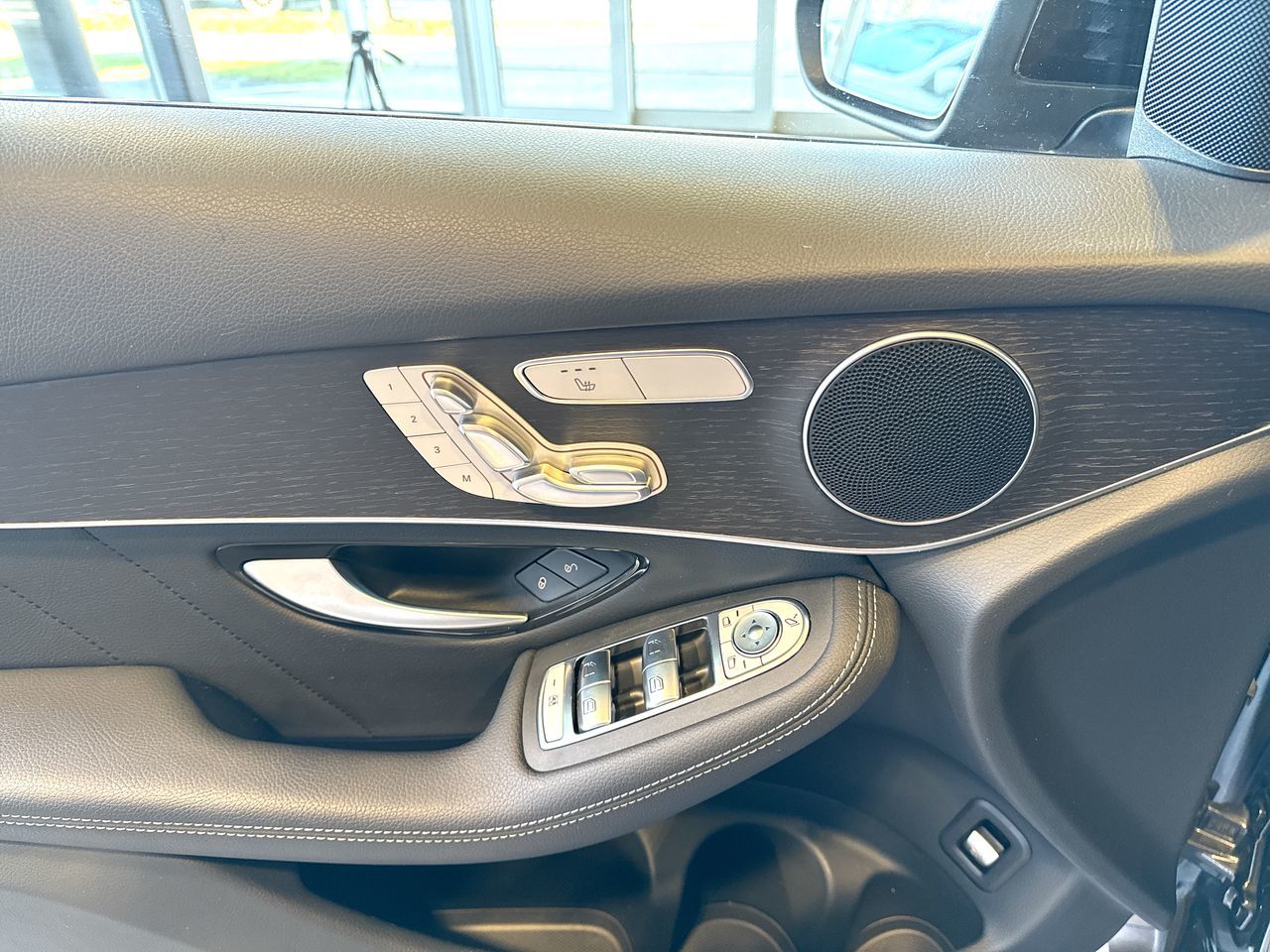 2022 Mercedes-Benz GLC300 in Vancouver, British Columbia