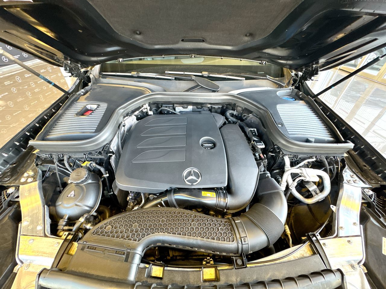 2022 Mercedes-Benz GLC300 in Vancouver, British Columbia