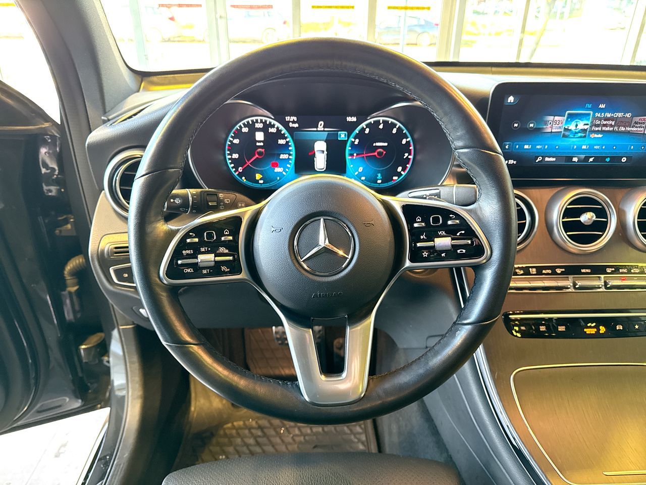 2022 Mercedes-Benz GLC300 in Vancouver, British Columbia