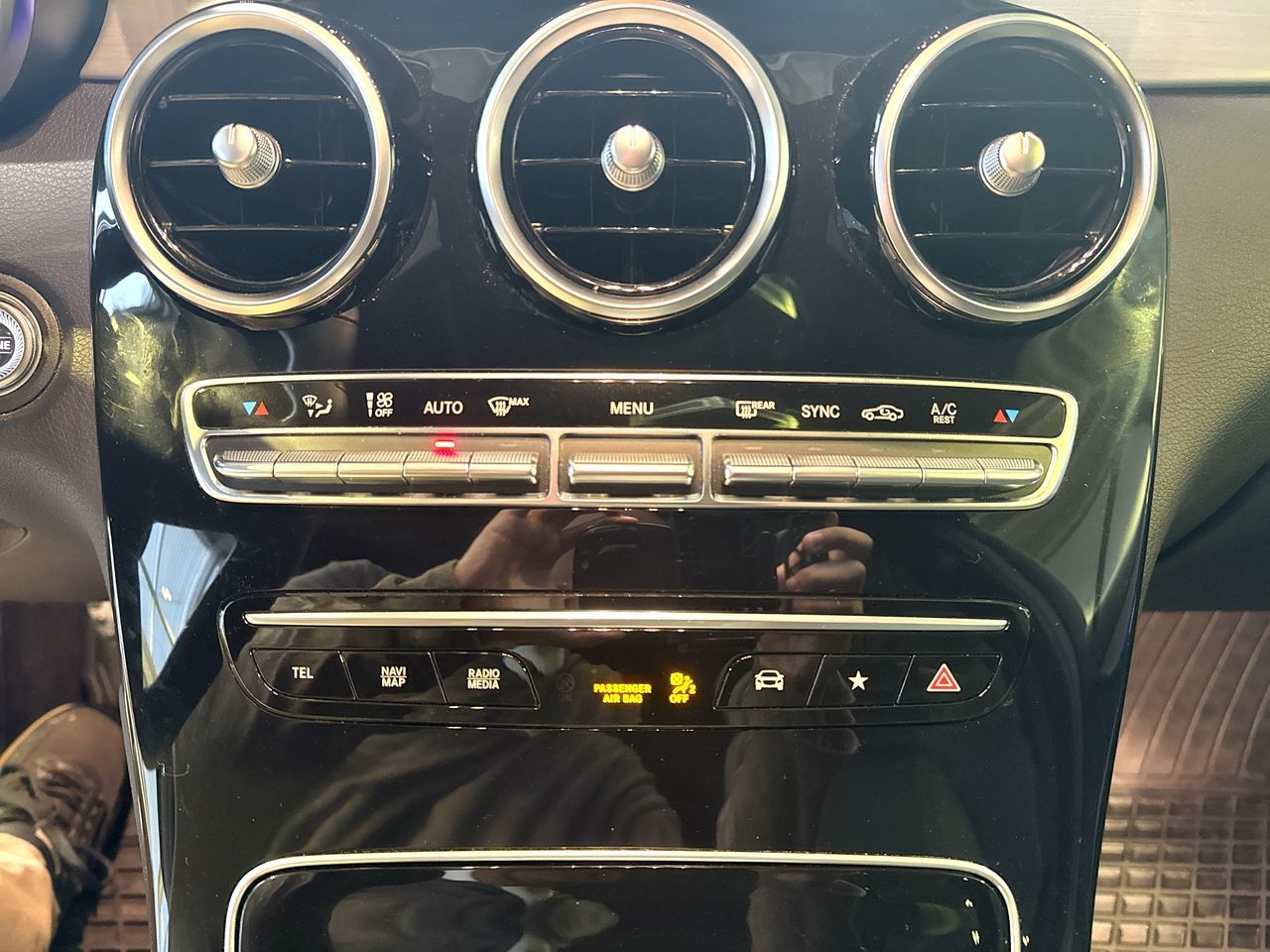 2022 Mercedes-Benz GLC300 in Vancouver, British Columbia