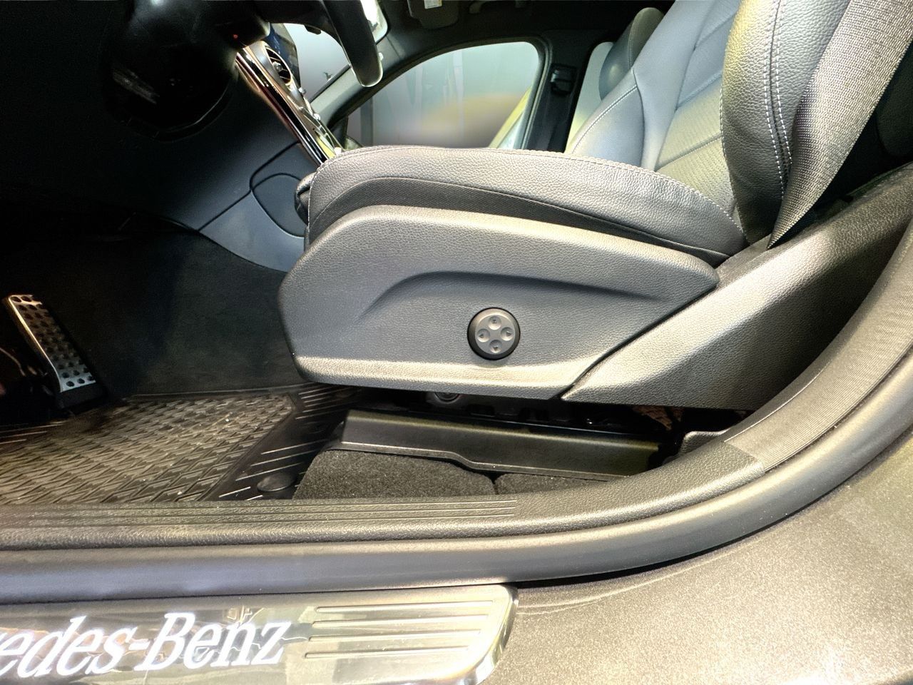 Mercedes-Benz GLC300  2022 à Vancouver, Colombie-Britannique